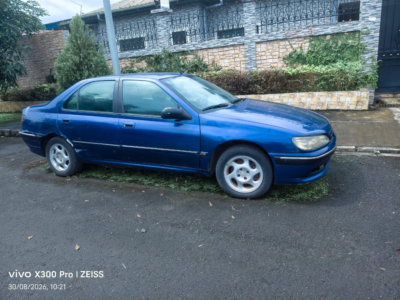 PEUGEOT